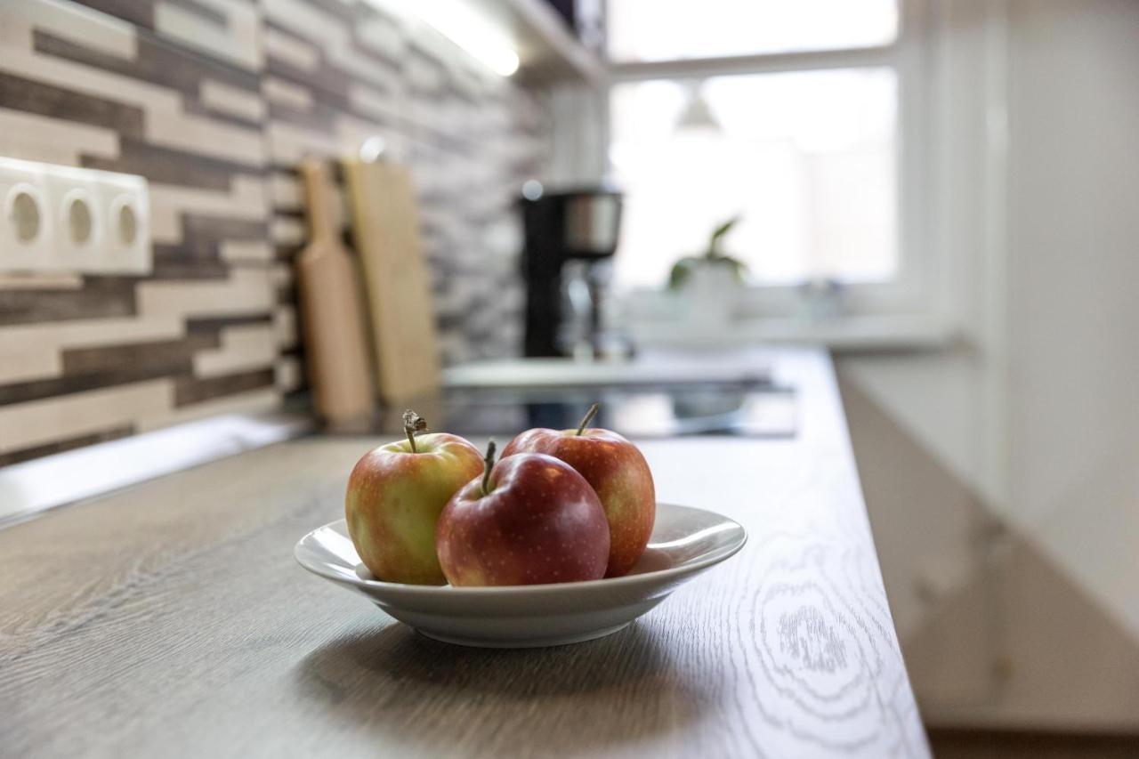 Sflower Apartman Еґер Екстер'єр фото
